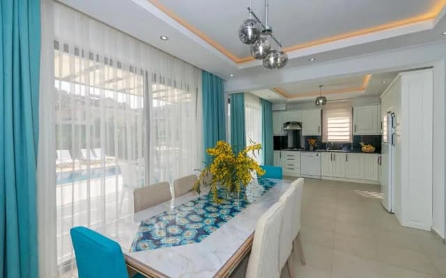 Hisar 1 - 4 Bedroom Holiday Villa in Hisarönü