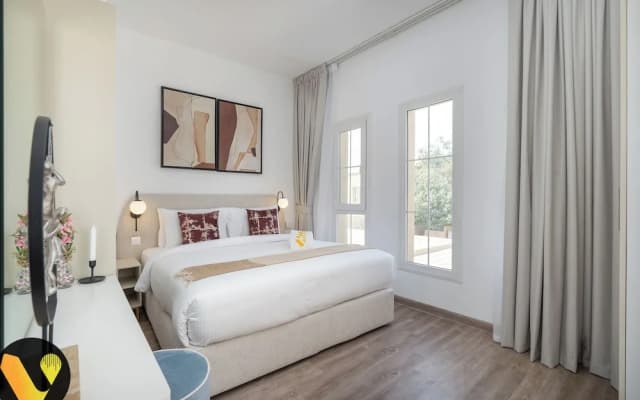 Vogue | Springs Villa Emirates Hills close to Mall of the Emirates | Ski Dubai