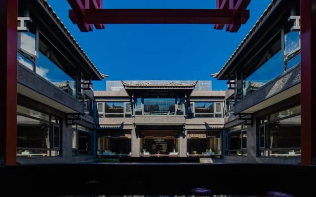 LiuHeYunYan Hotel.Dali