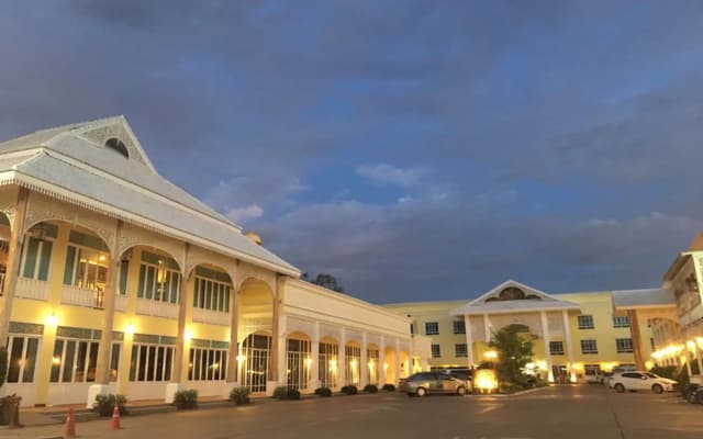 Amonruk  Hotel 2