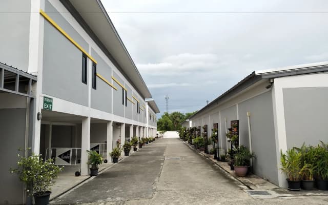 Nunglen Hotel (SHA Certified)