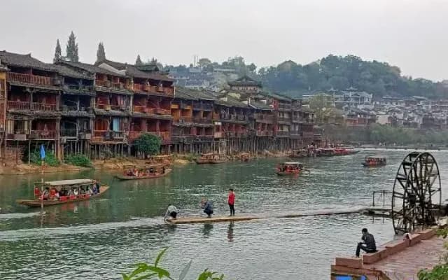 Fenghuang No. 1 Mansion · Chushang River View Homestay