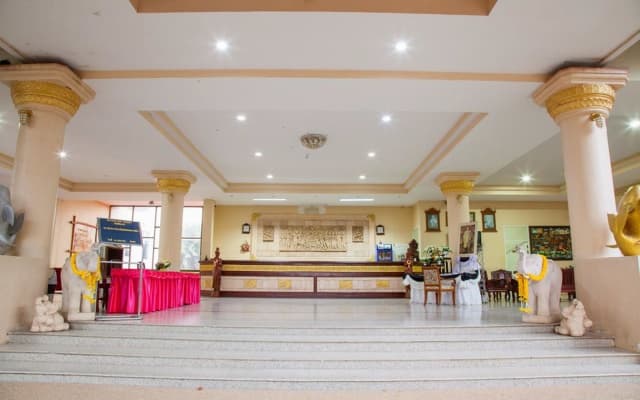 Goldenland Resort