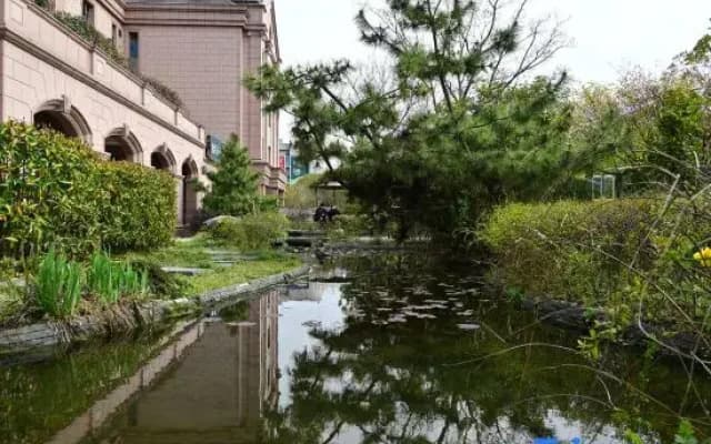 Fengjing Hotel (Shanghai Jinshan City Beach Branch)