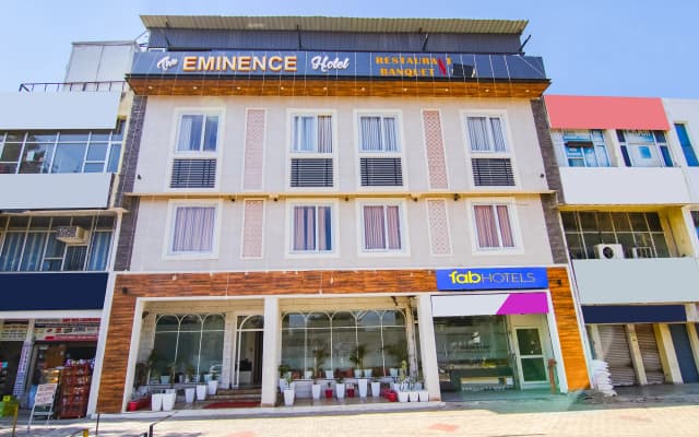 FabHotel Prime the Eminence