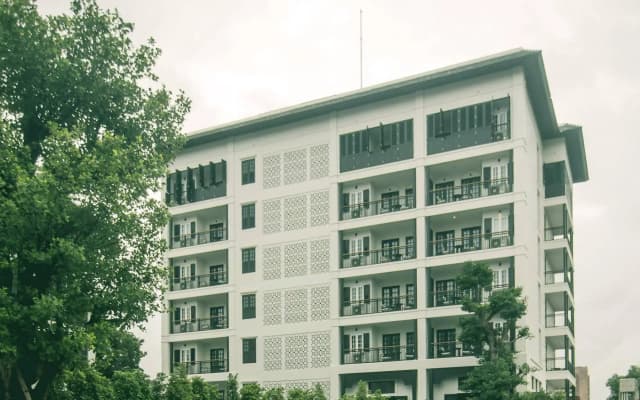 Buri Siri Hotel