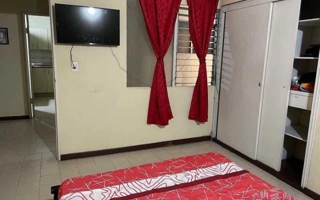 Friends Gather Hostal