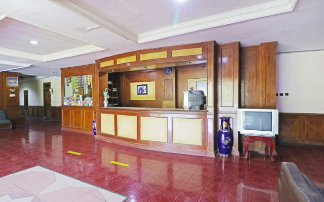 OYO 90382 Hotel Sarah Sukabumi
