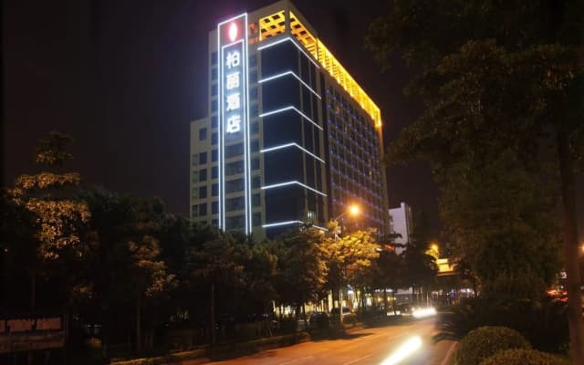 Park Lane Hotel
