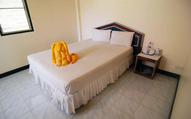 Lanta Coral Beach Resort