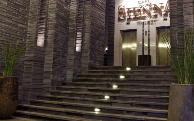 Cape Sienna Gourmet Hotel & Villas