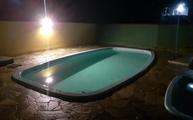 toninhas 300 mts mar