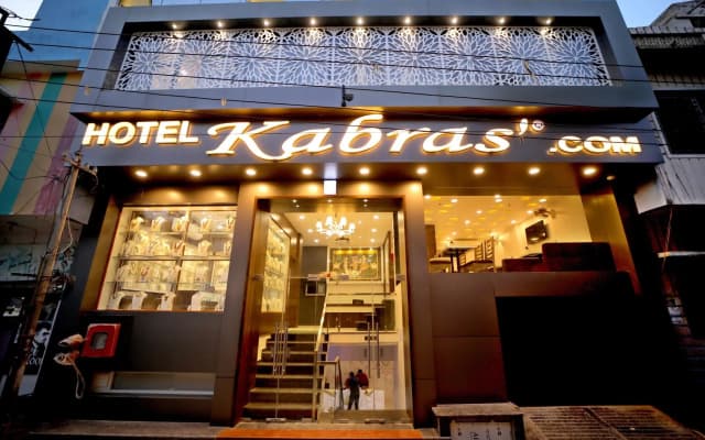 Hotel Kabras'.com - Best Hotel Near Shrinathji Temple in Nathdwara
