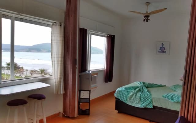 Apto Frente a Praia em Santos