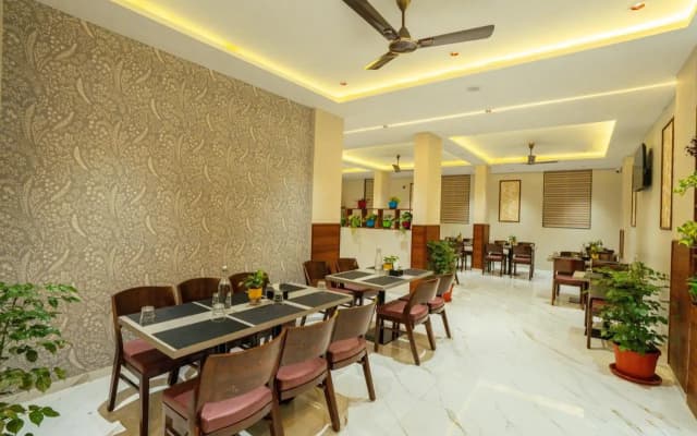 Treebo Grand Royal Imperio, Hinjewadi