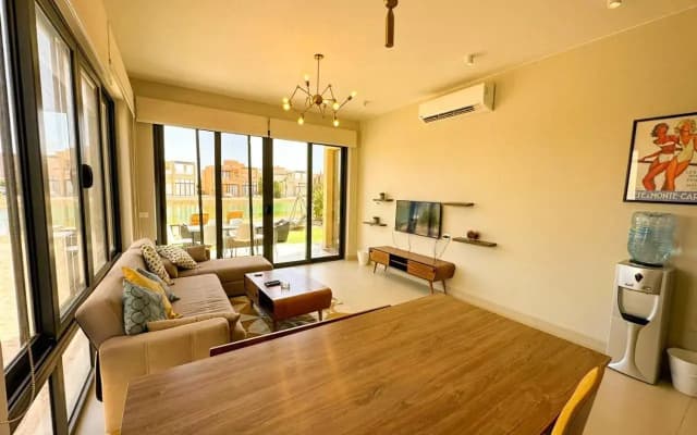 Luxury 3 Bedrooms Town House