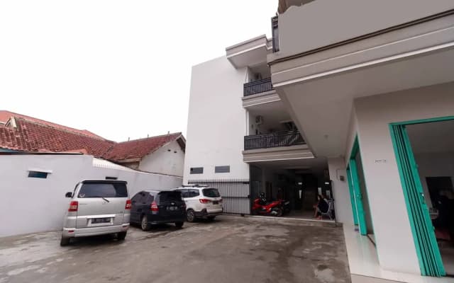 RedDoorz Syariah near Stasiun LRT Bumi Sriwijaya