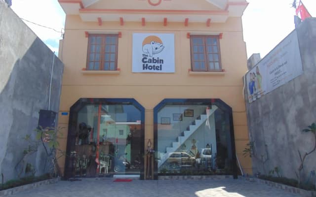 Cabin Hotel Bhayangkara
