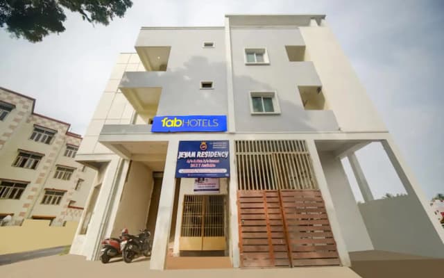 FabHotel JR Residency