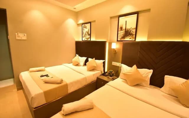 Dhanvantari Hotel
