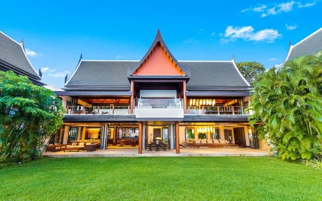 Villa Aye