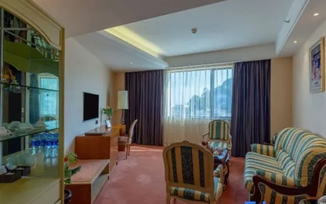 Huafu Hotel