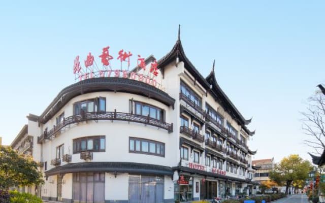 Floral Hotel · Lanyuan Hotel (Kunqu Opera Town in Yangcheng Lake Scenic Area)