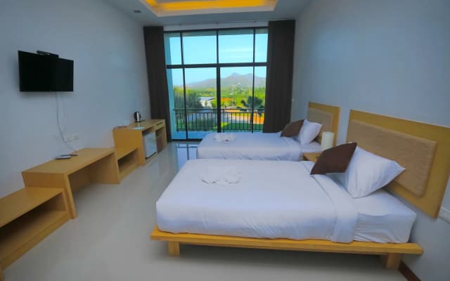 Takhun Mountain View Hotel