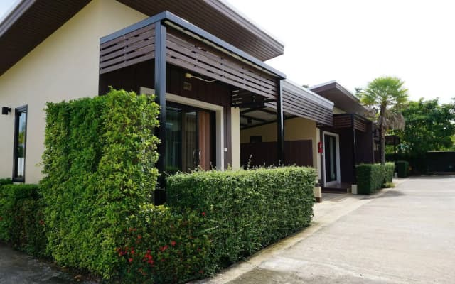 Phumipat Resort Thungsong