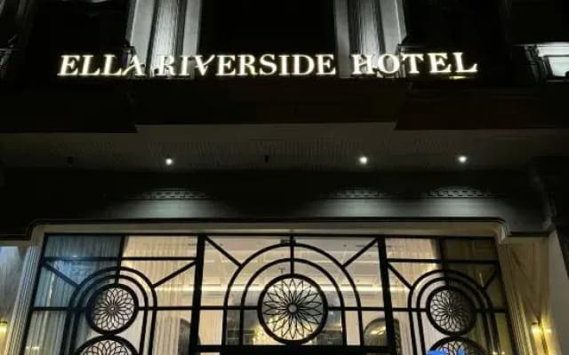 Ella Riverside Lao Cai Hotel
