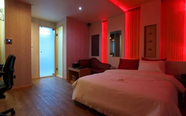 Hotel You&I