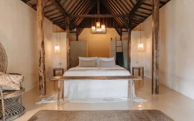 The Yellow Door Spa & Retreat Houses