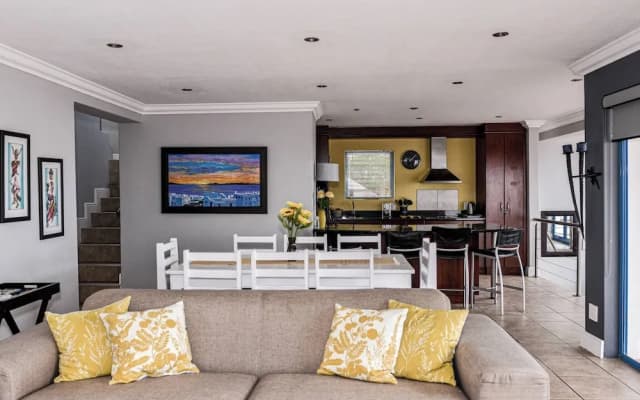 Charis to Theo - Relax in Style at This 3-bedroomed Langebaan Holiday House