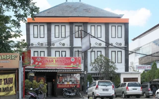 Airy Denpasar Utara Cokroaminoto 56 Bali