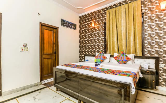 FabHotel Hari Villa