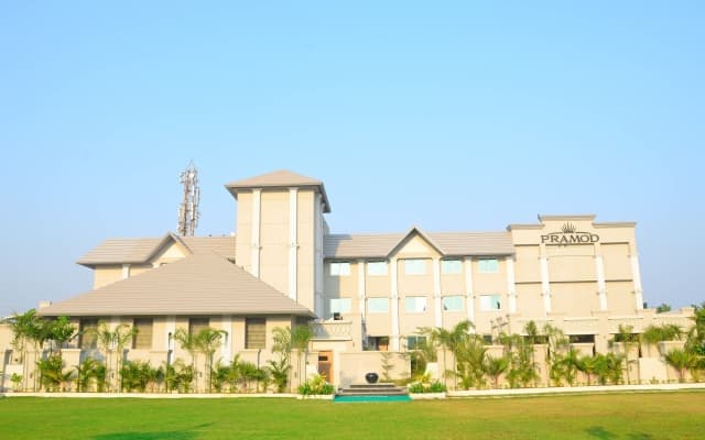Pramod Convention & Beach Resort