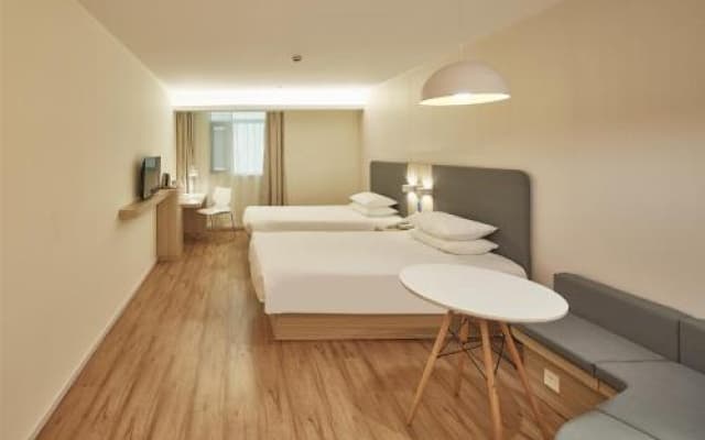 Hanting Hotel Bozhou Lixin County