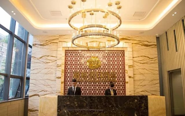 Lige Holiday Hotel