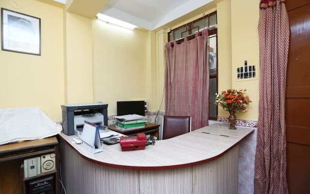 OYO 24727 Rater Tara Diner Rabi Guest House