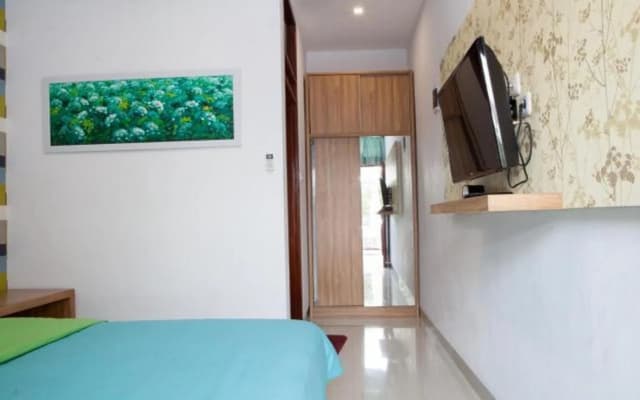 Travelers Inn Bandung