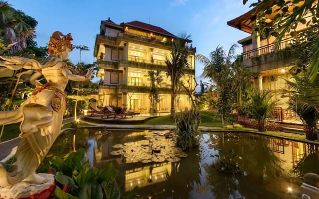 Hidden Padma Retreat