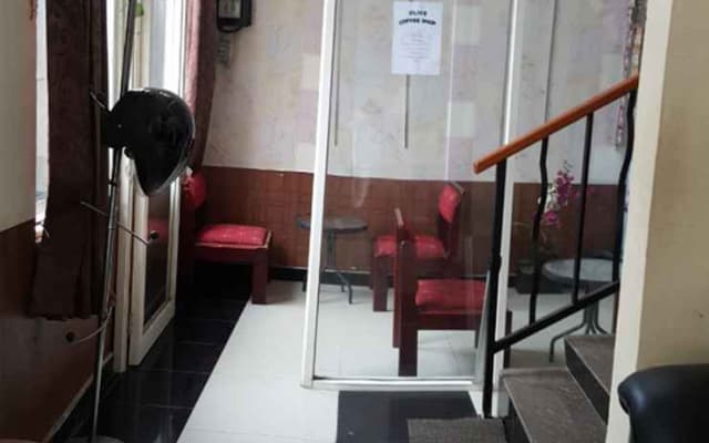 Olive Guest House Bumi Mas Raya