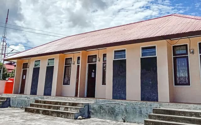 RedDoorz near Reremi Pemancar Manokwari