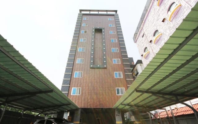 Jeonju Sanjeondong Cheotbeonjjae Hotel