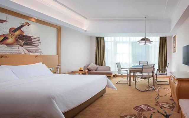 Vienna Hotel （Huizhou Zhongkai Lilin North Station Store）
