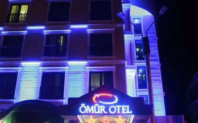 Omur Hotel