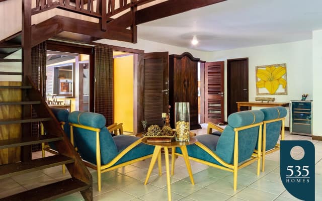 Oasis na Vila de Praia do Forte Casa 4 suítes.