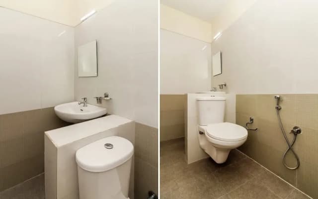 Royal Emirates by OYO Rooms