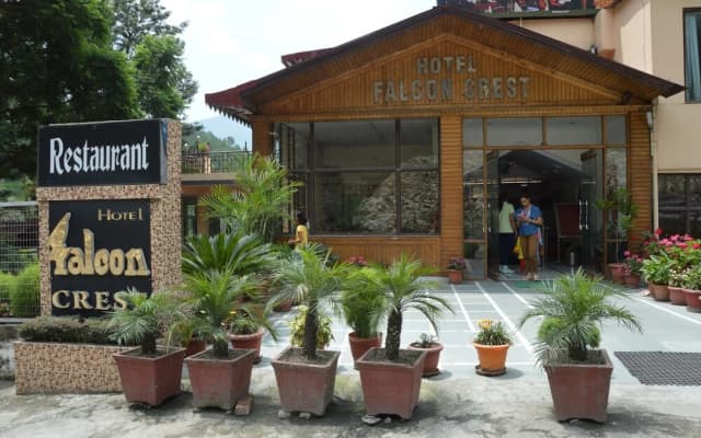HBC Falcon Crest