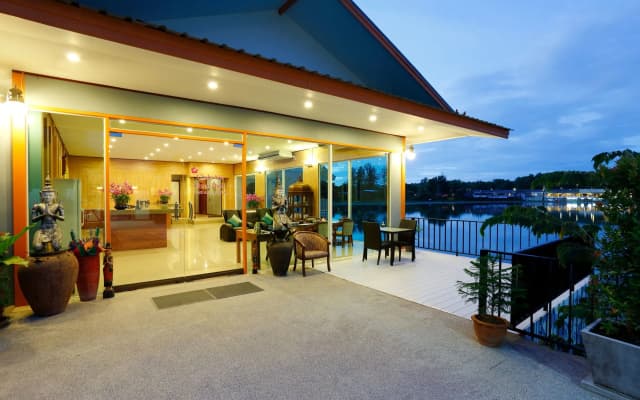 Chabana Resort
